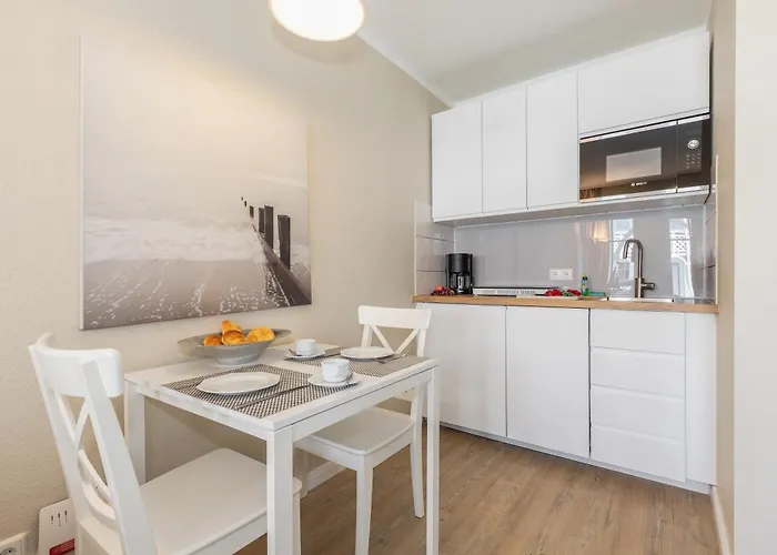 668 Sweet Apartman *